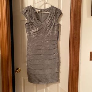 London times size 10 dressy dress